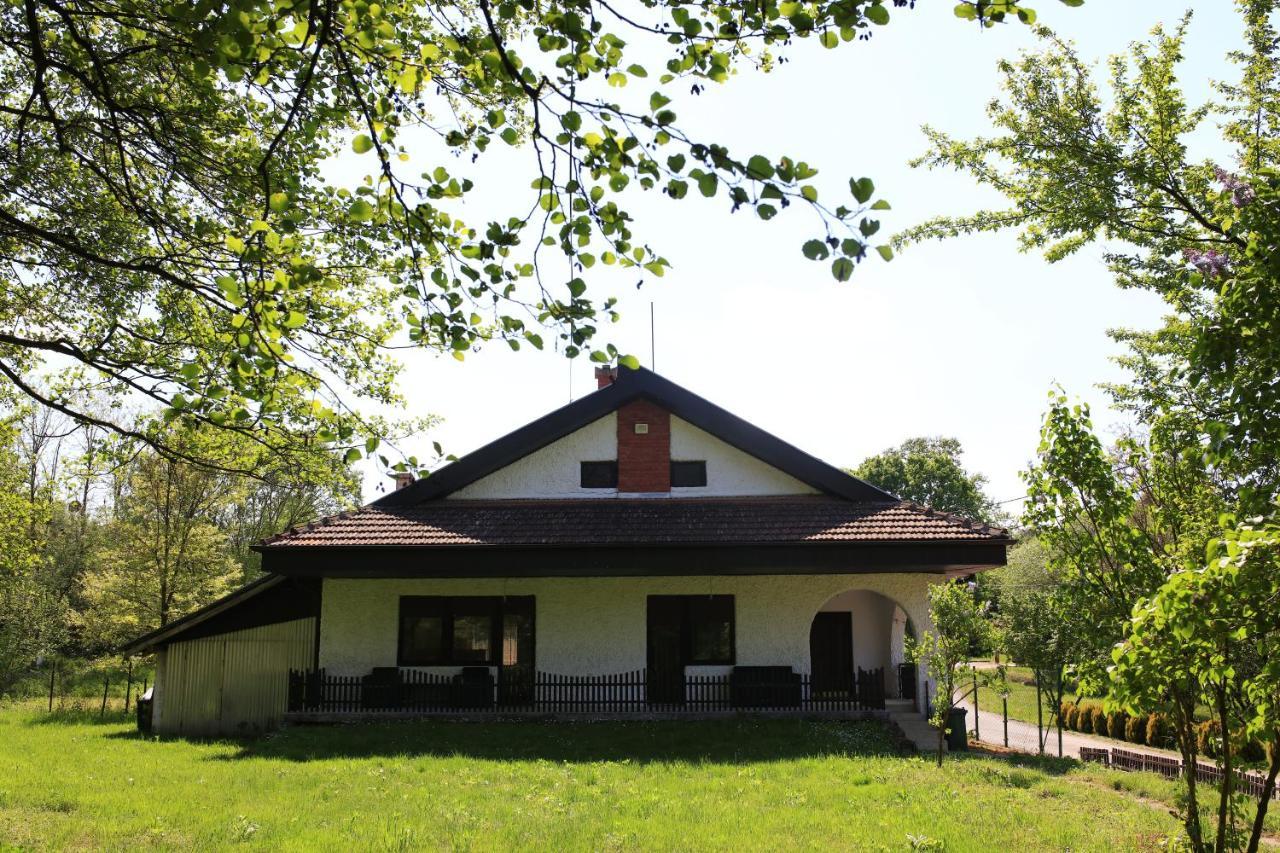 Kruševac Amigosranchヴィラ エクステリア 写真